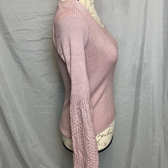 Sweet Lightweight Pink Top From Brazil - Picture 2 of 5